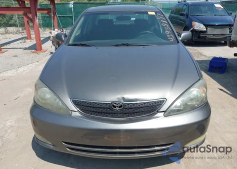 2002 Toyota Camry Se V6 from USA, damaged, VIN 4T1BF32K52U533993
